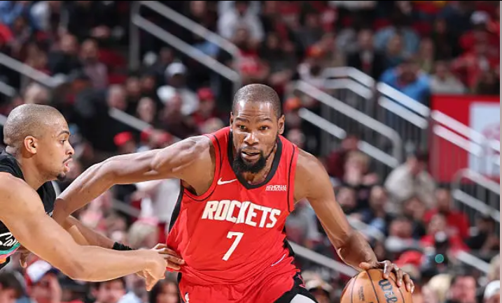 看球吧-火箭末节轰29-14高潮造16分大逆转保住西部第5！文班亚马仅20中4