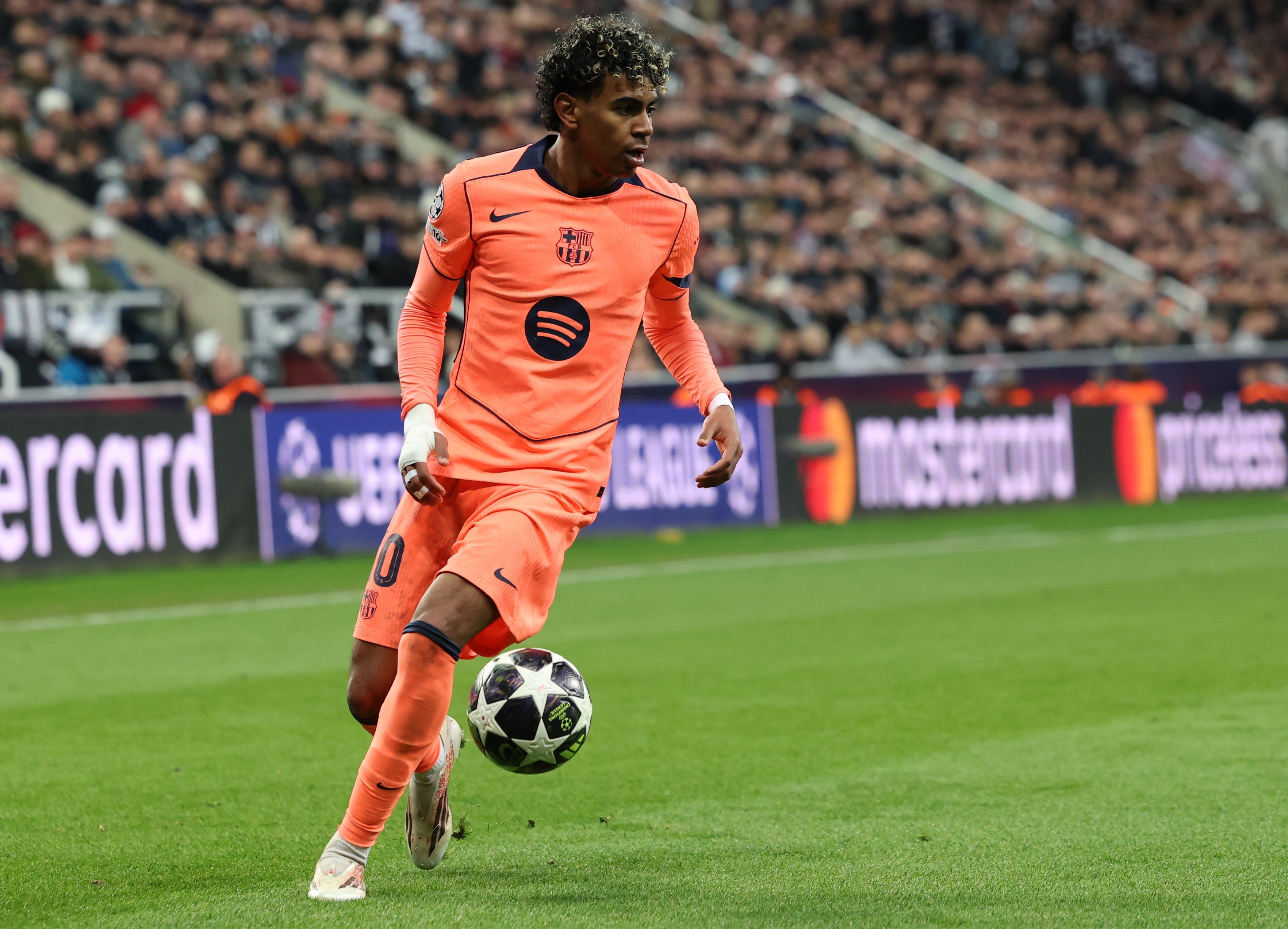 看球吧在线观看-每体：亚马尔因身体不适缺席今日训练，但仍有很大可能出战塞维